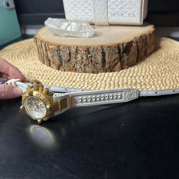 Invicta Subaqua Noma IV Lady 0535 Swiss Quartz Gold & Silver Watch Chronograph - Picture 11 of 11